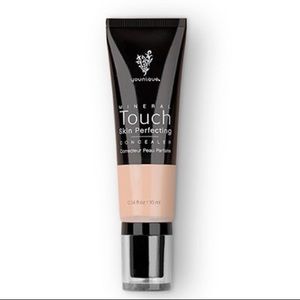 Scarlet - Skin Perfecting Concealer